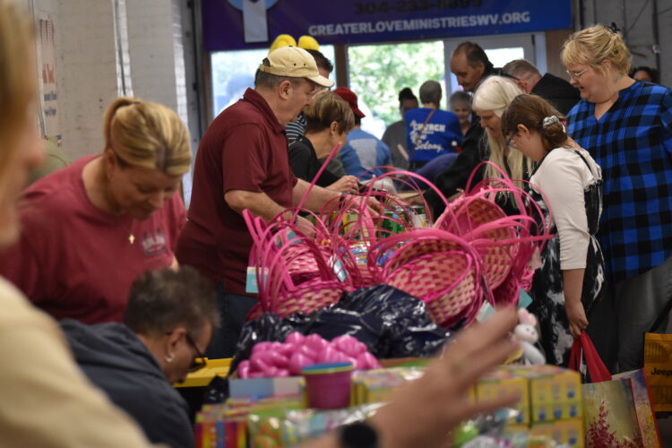 Community Comes Together For Bethlehem Apostolic Temple Easter Food Distribution